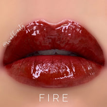 Load image into Gallery viewer, Long-Lasting Liquid Lip Color