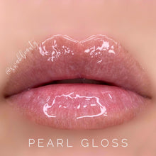 Load image into Gallery viewer, Moisturizing Gloss
