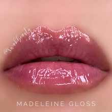 Load image into Gallery viewer, Moisturizing Gloss
