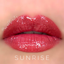 Load image into Gallery viewer, Long-Lasting Liquid Lip Color
