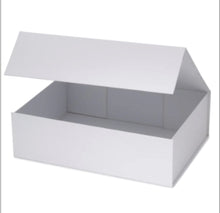 Load image into Gallery viewer, Magnetic Gift Boxes
