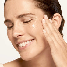 Load image into Gallery viewer, Model applying SeneGence Microbiome Boosting Serum product.
